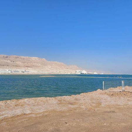 המקום של כרמית Neve Zohar Bagian luar foto