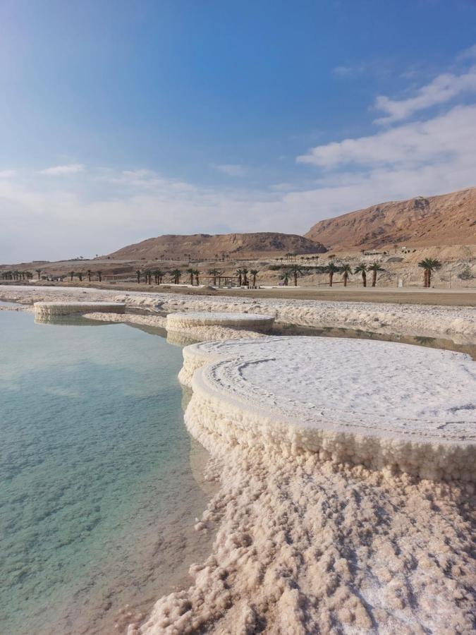 המקום של כרמית Neve Zohar Bagian luar foto
